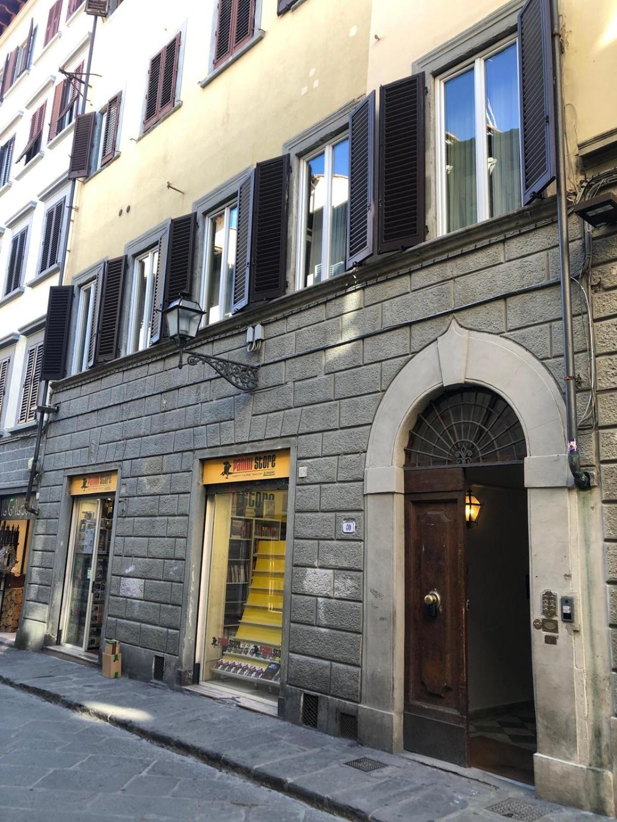 A Refuge With A Terrace Overlooking The Duomo Florencia Exterior foto